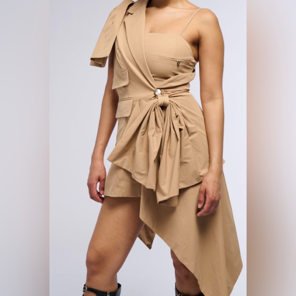 New AKIRA one shoulder tie accent light brown dress size S